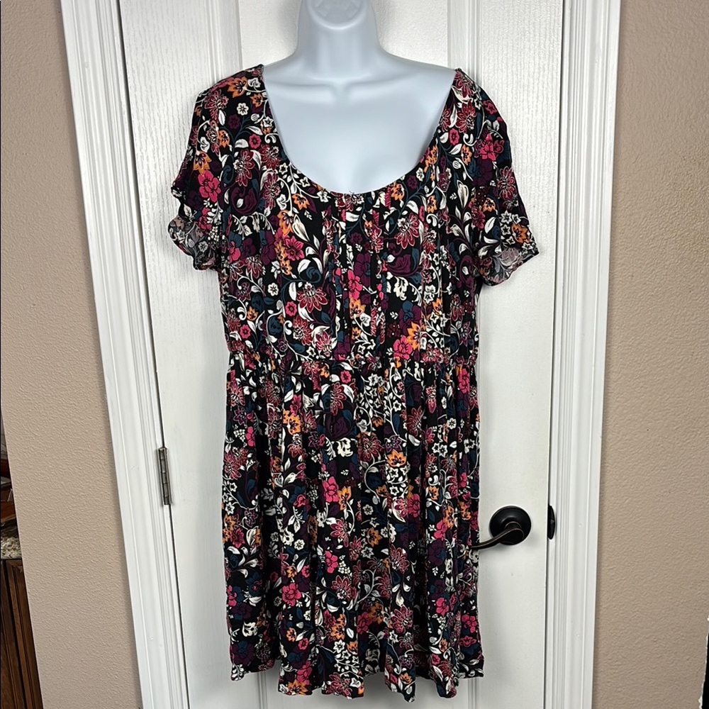 Torrid Women's Floral Print Midi Scoop Neckline Short Sleeve Fit Flare Dress 2β